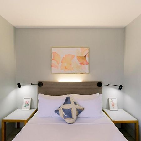 Madonna Hometel And Suites New Pandan パナボ エクステリア 写真