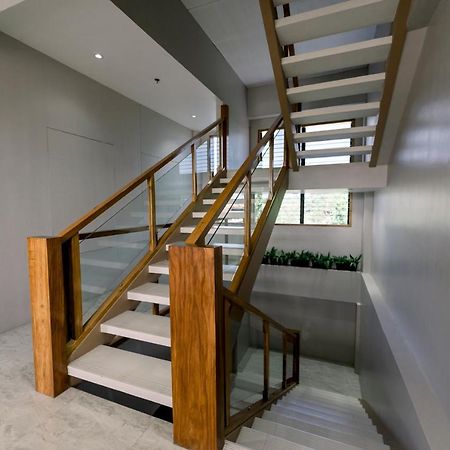 Madonna Hometel And Suites New Pandan パナボ エクステリア 写真