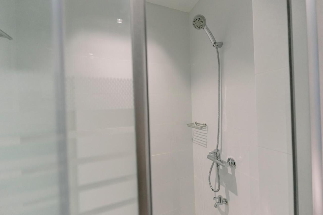 Madonna Hometel And Suites New Pandan パナボ エクステリア 写真