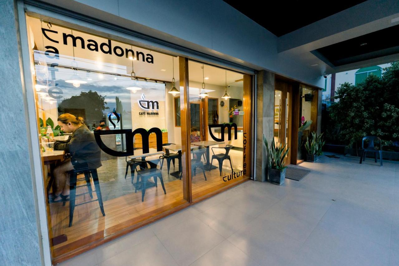 Madonna Hometel And Suites New Pandan パナボ エクステリア 写真
