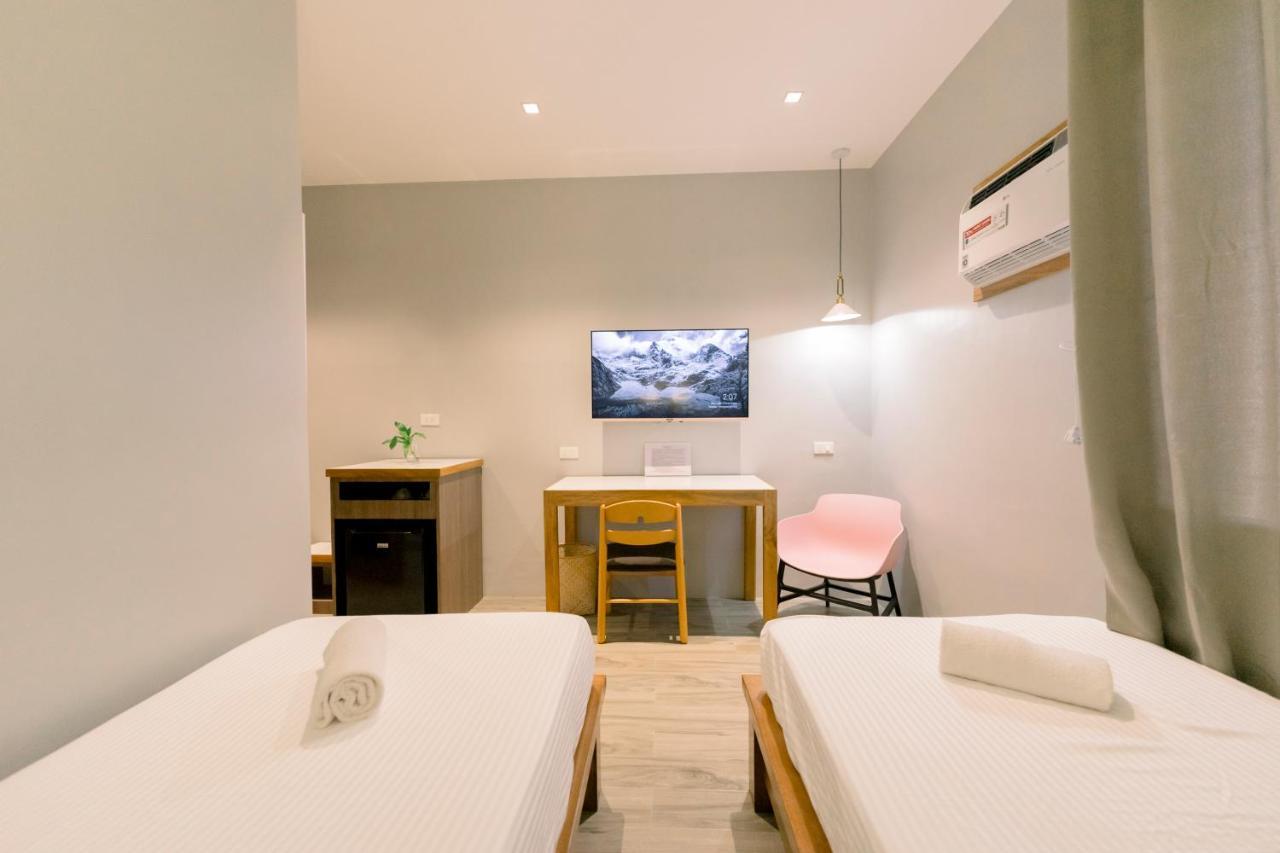 Madonna Hometel And Suites New Pandan パナボ エクステリア 写真