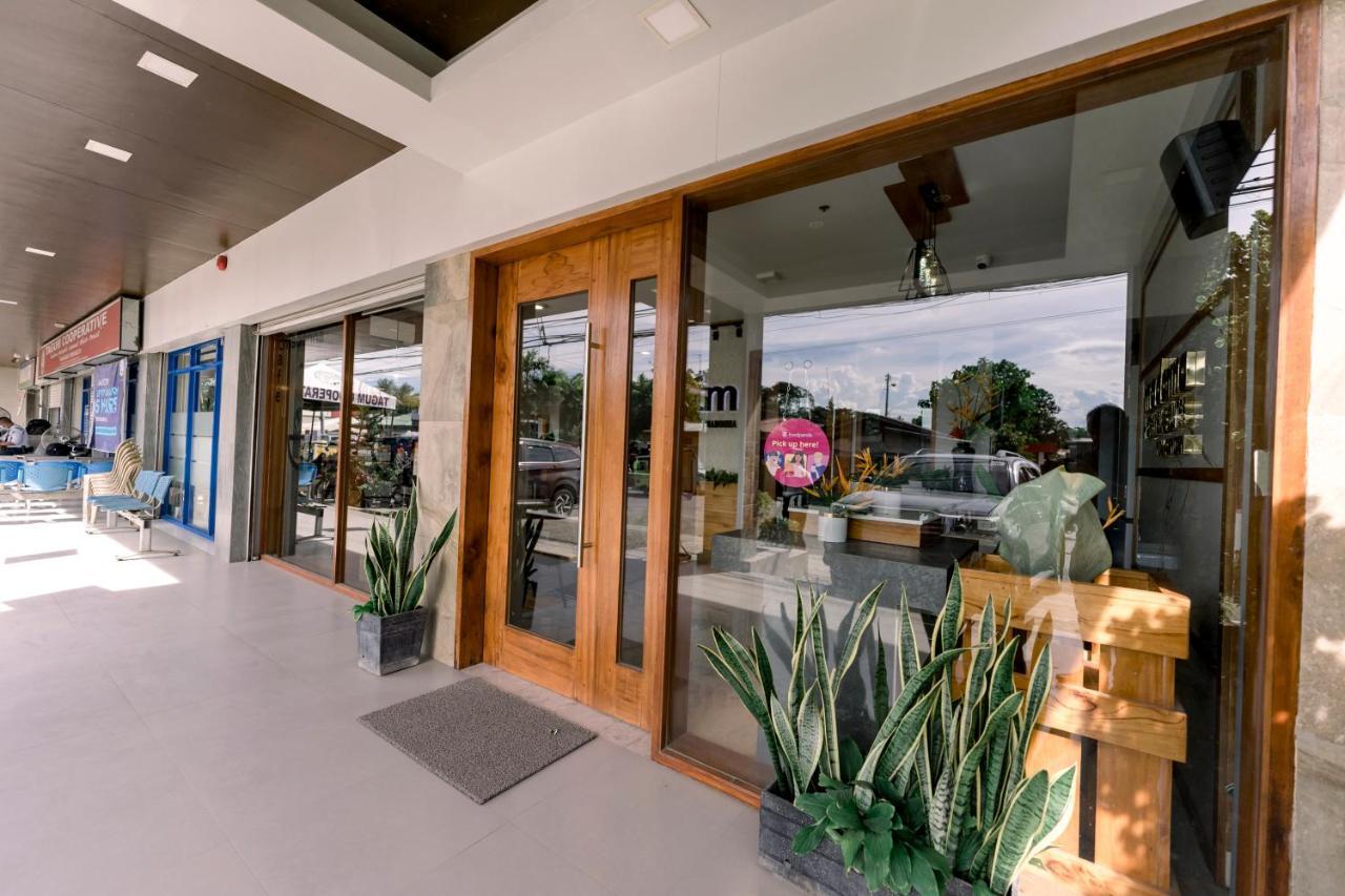 Madonna Hometel And Suites New Pandan パナボ エクステリア 写真