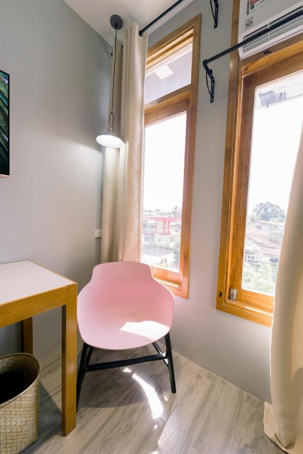 Madonna Hometel And Suites New Pandan パナボ エクステリア 写真