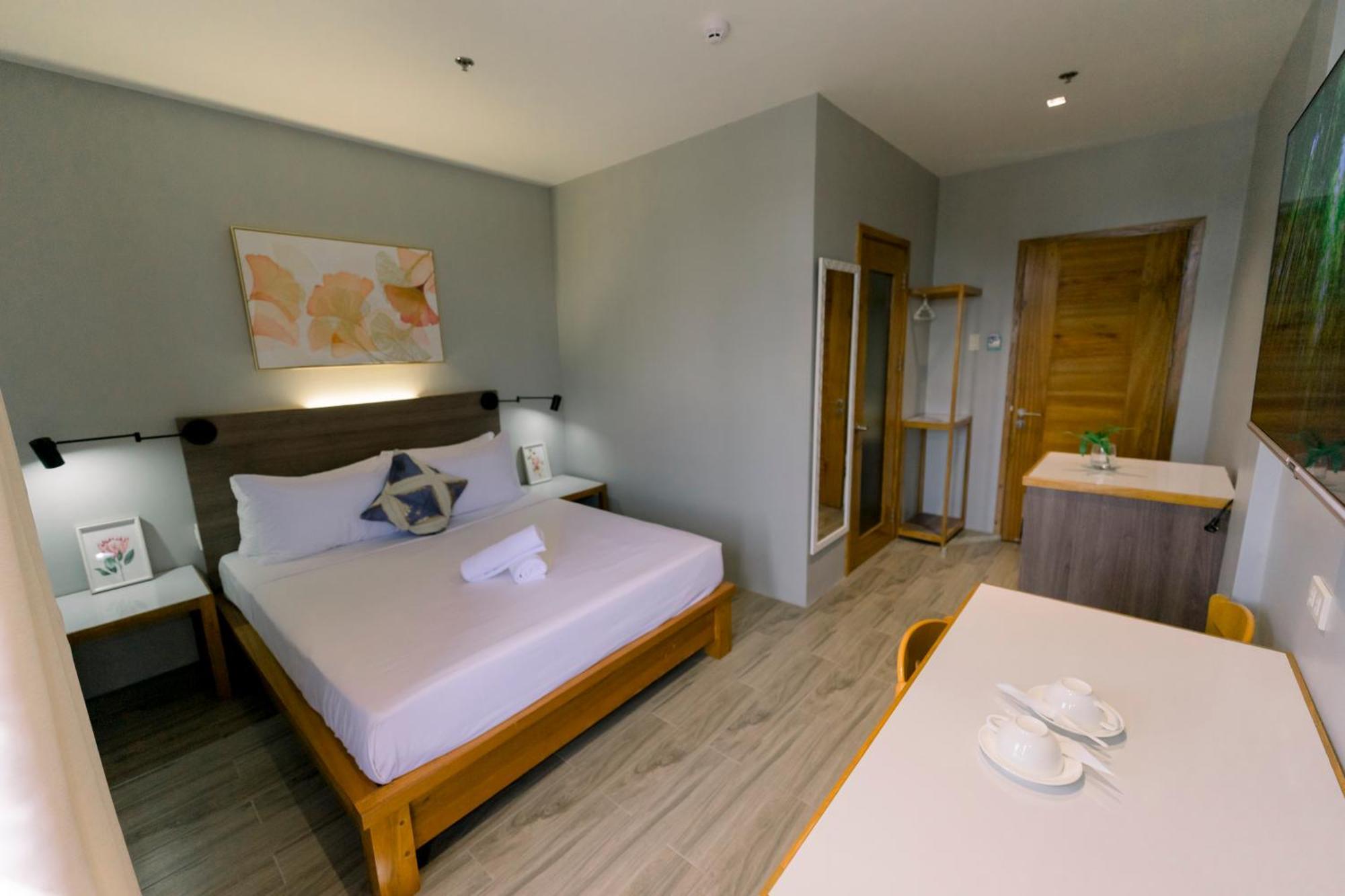 Madonna Hometel And Suites New Pandan パナボ エクステリア 写真